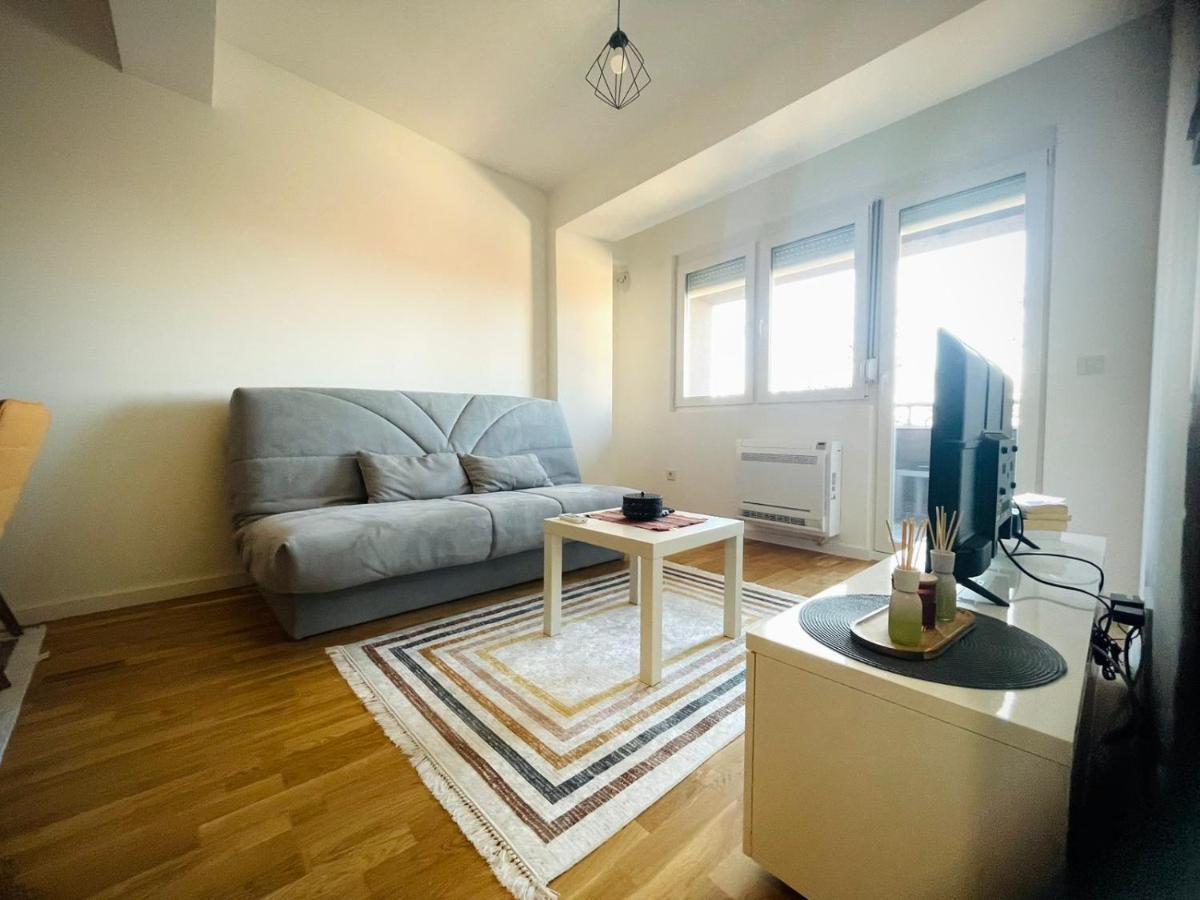 Apartman Nikol Kumanovo Eksteriør bilde